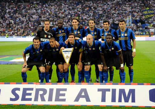 《罪恶装备》黑皮辣妹雕像：好看 价格也贵