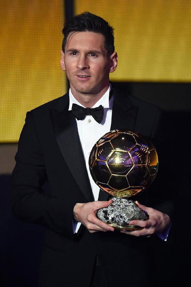 湖人詹姆斯受伤，赛季报销恐怕无望