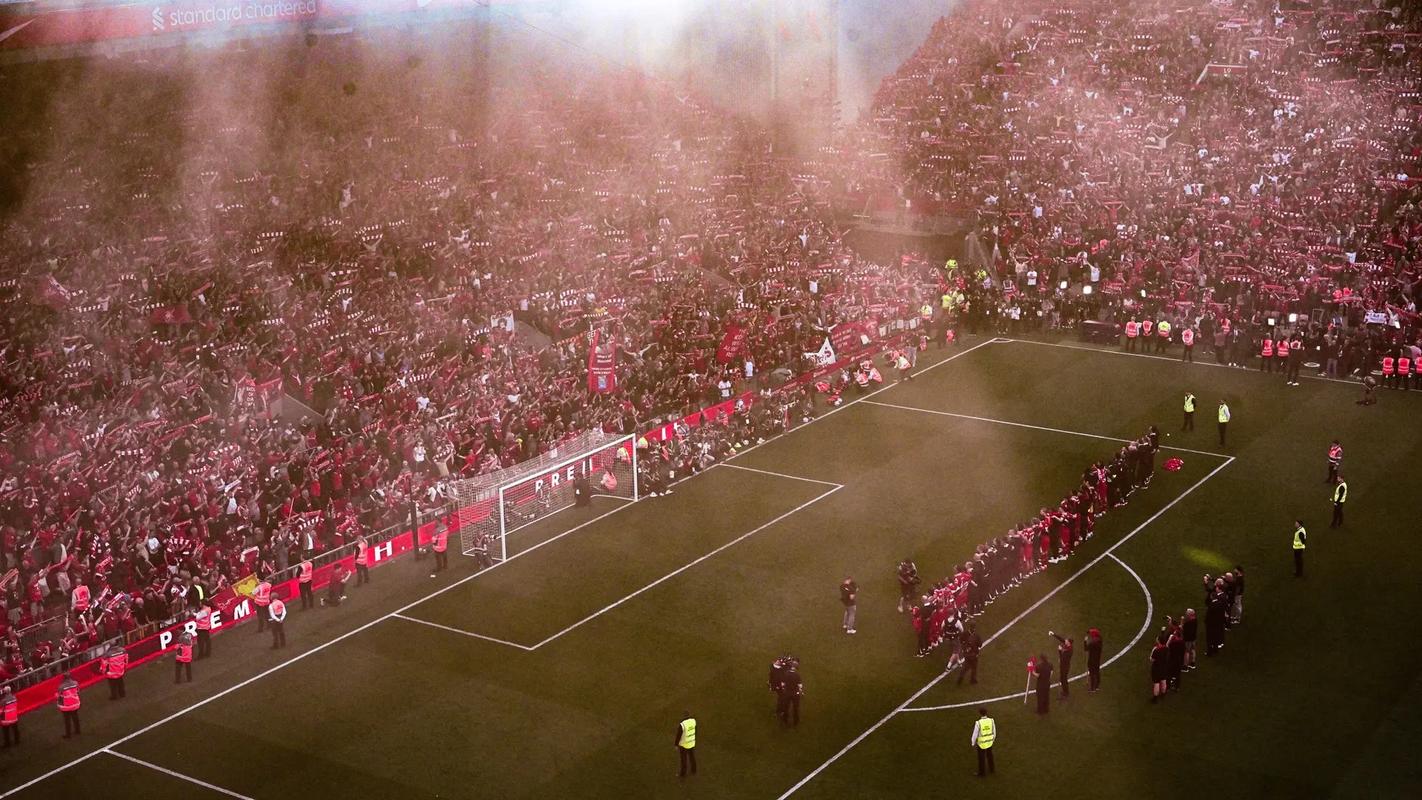 斯图加特3-2逆转法兰克福，纳尔泰、昂达夫破门