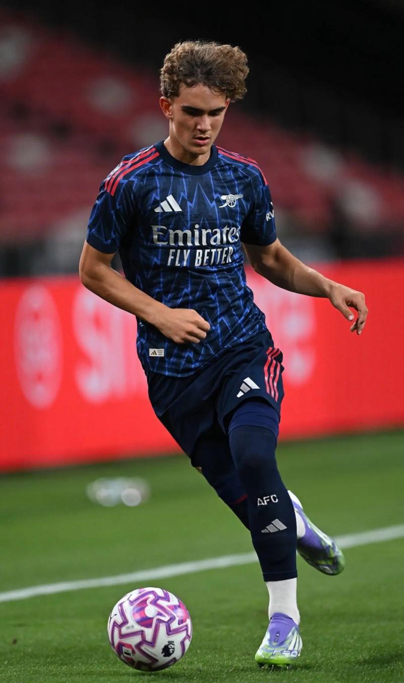 屁股格斗《Ketsu Battler》联动《碧蓝幻想Versus》