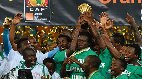 《庄园领主》AI禁令：拒绝签约使用AI工作室