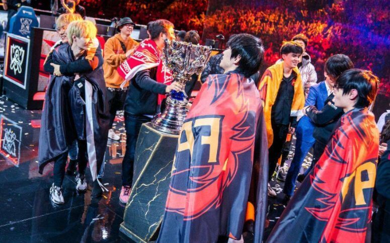 LPL 明天的首发阵容：Inb将面对Yuanshen！ Leave 将在SOLO比赛中面对 JiaQi
